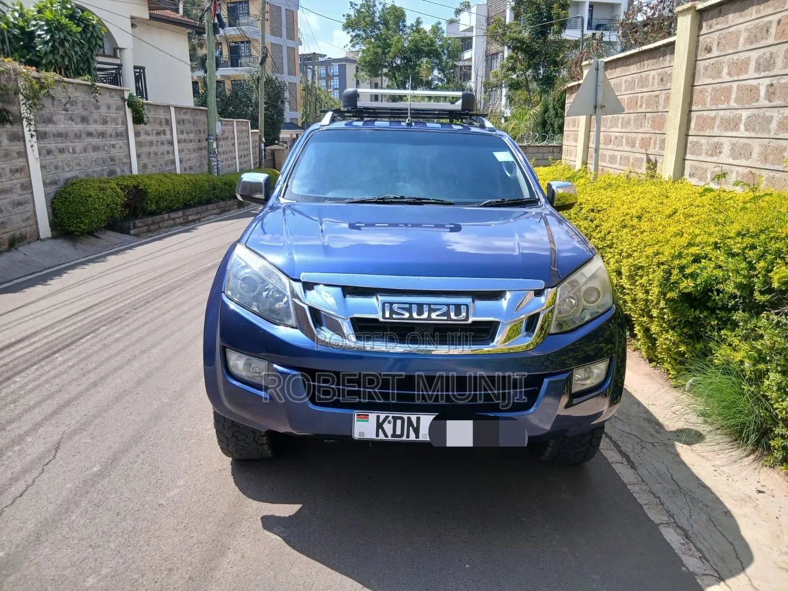 Isuzu D-MAX 2017 Blue