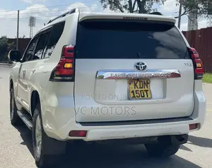 Toyota Land Cruiser Prado 2.8 2018 White