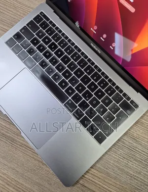 Laptop Apple MacBook Pro 2017 8GB Intel Core i5 SSD 256GB