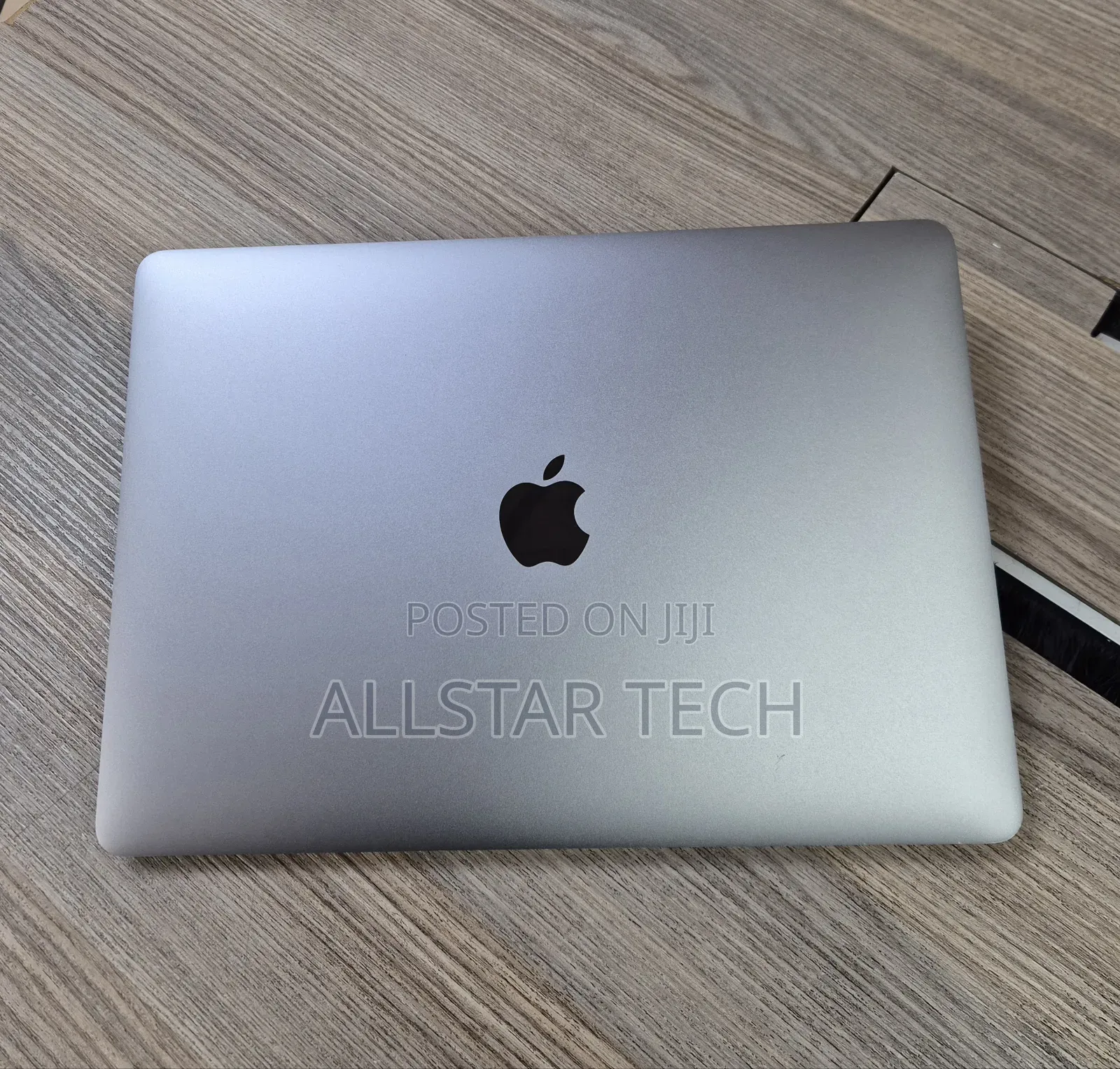 Laptop Apple MacBook Pro 2017 8GB Intel Core i5 SSD 256GB