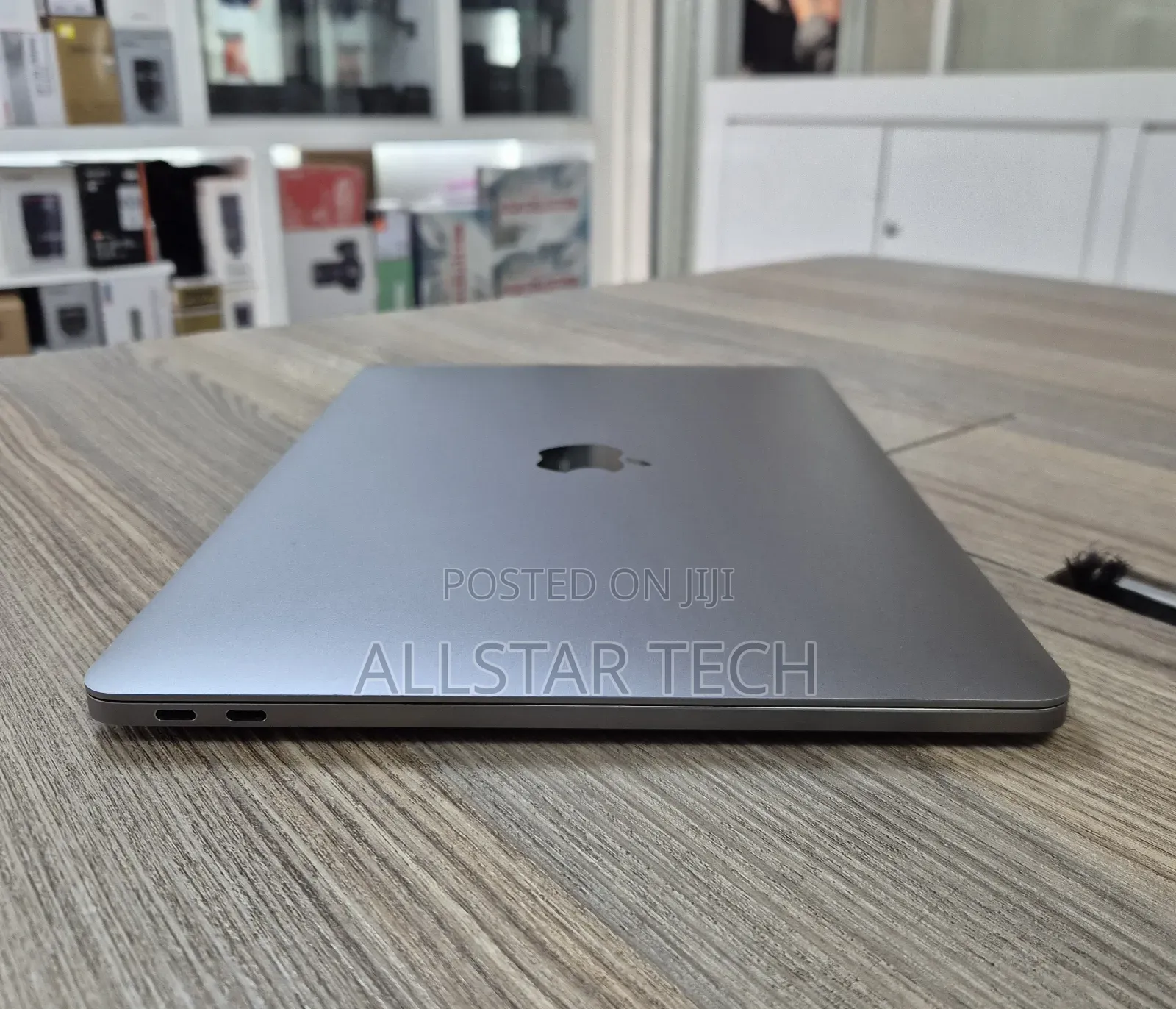 Laptop Apple MacBook Pro 2017 8GB Intel Core i5 SSD 256GB