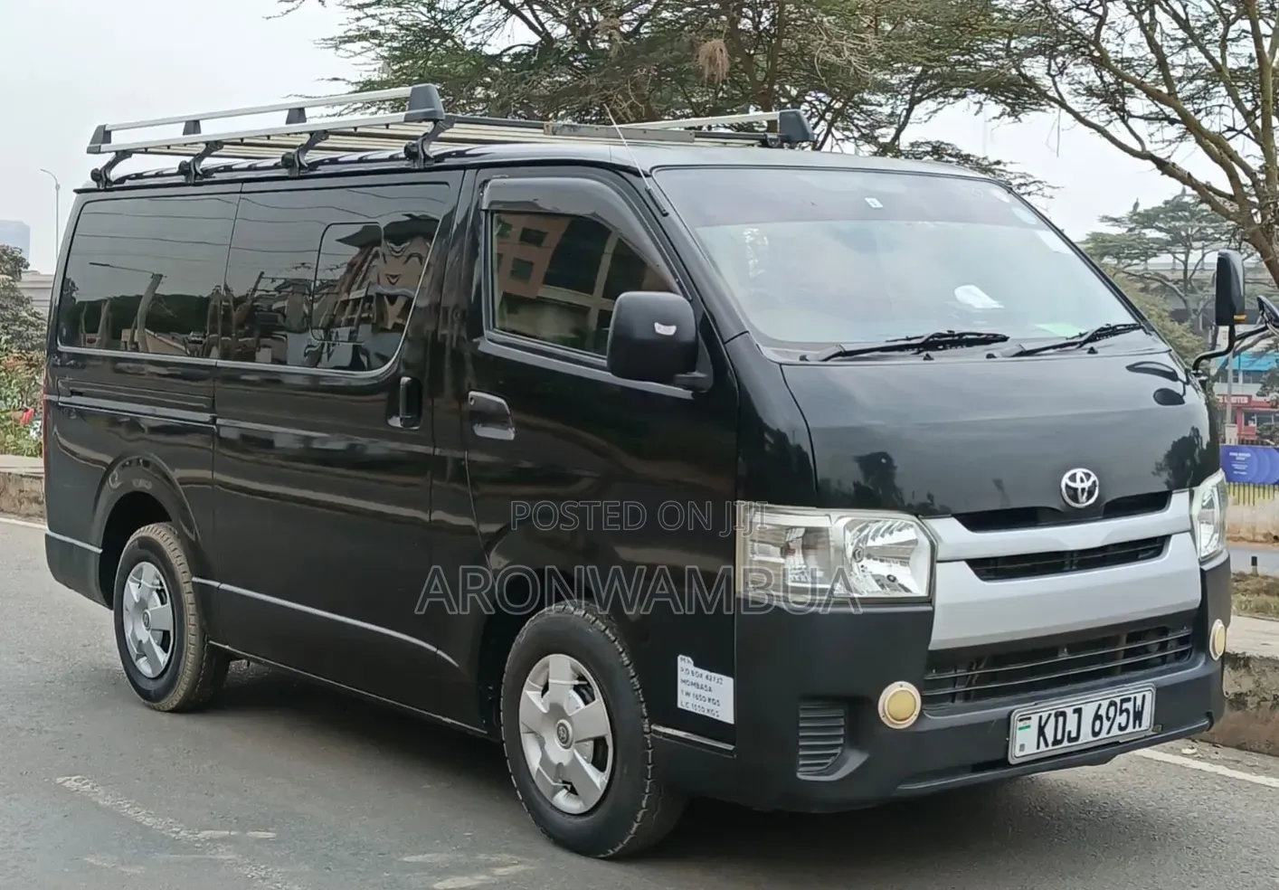 Toyota HiAce 2016 Black