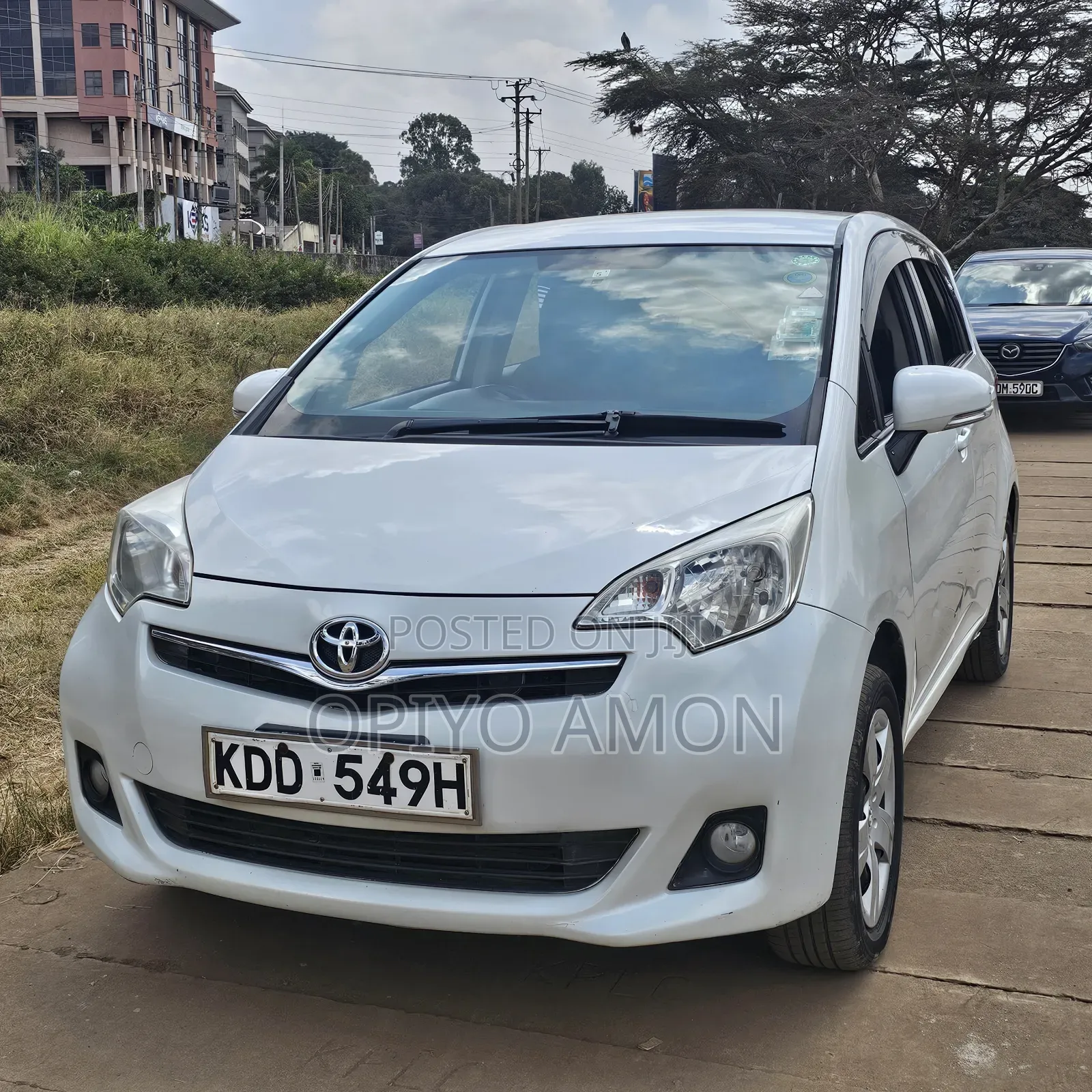 Toyota Ractis 2014 White