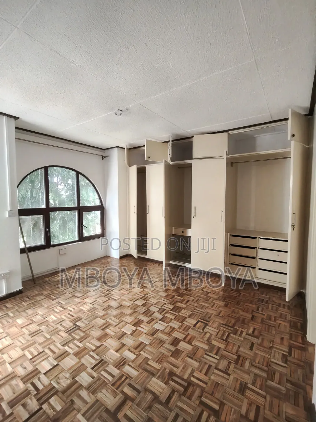 4bdrm House in Valley Arcade for rent