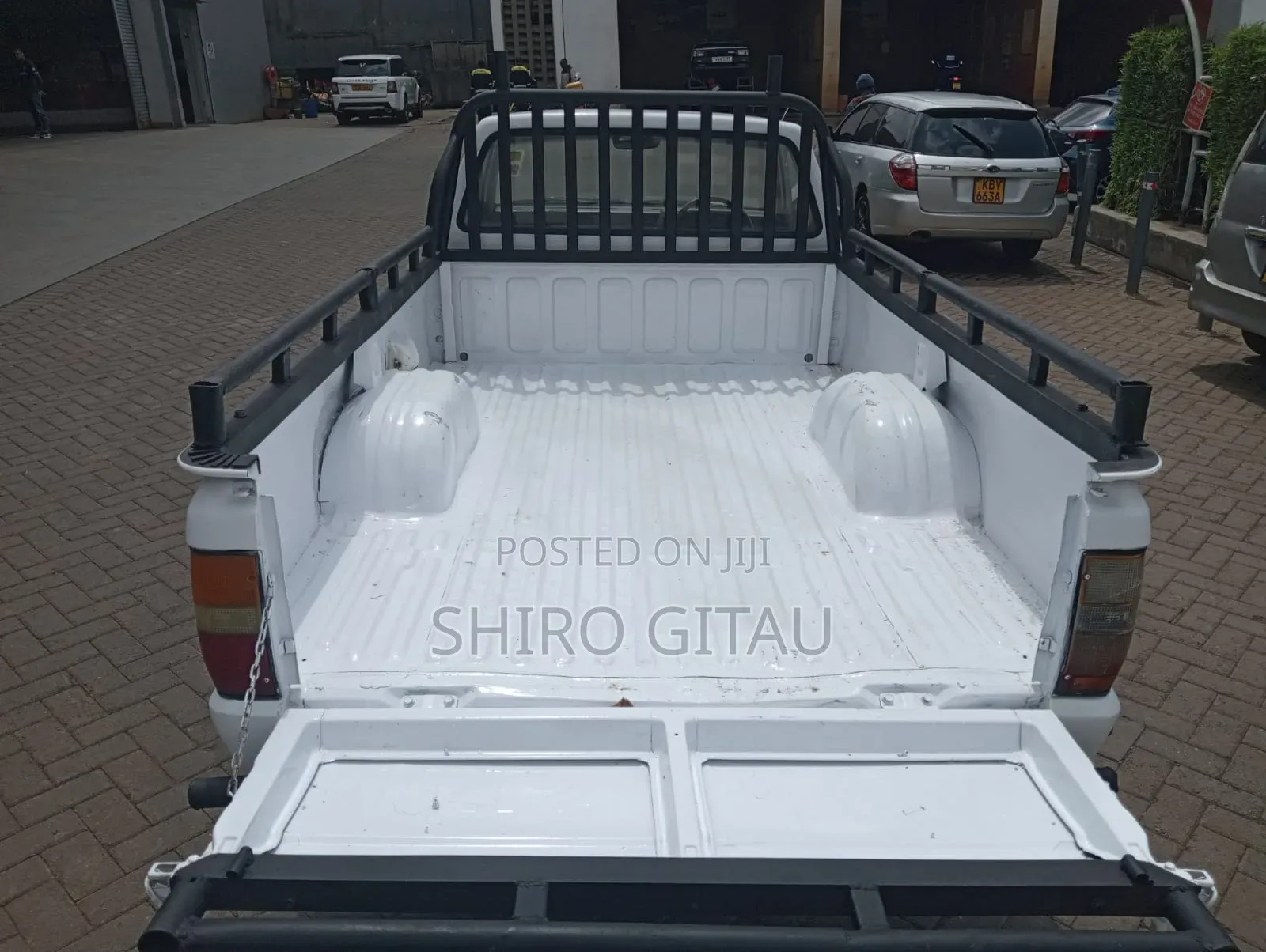 Mitsubishi L200 1996 White