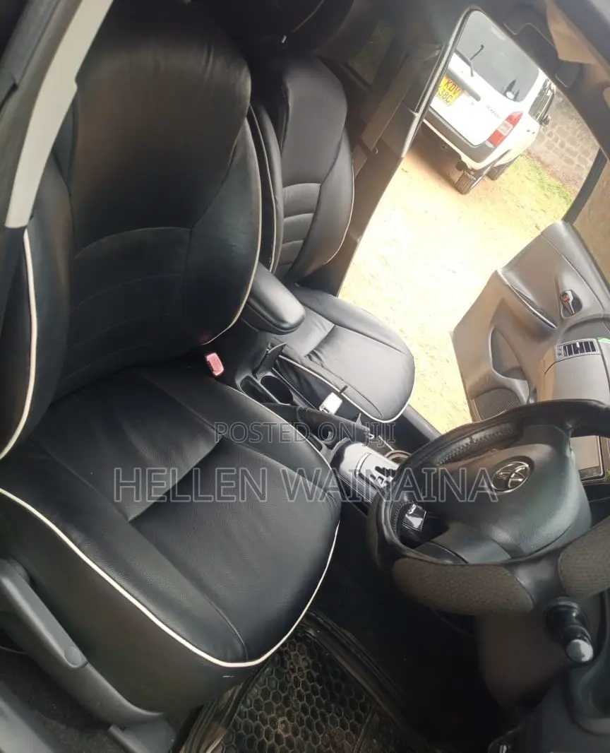 Toyota Corolla Fielder 2011 Black