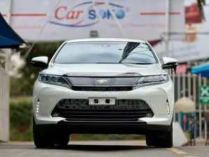 Toyota Harrier 2.0 2019 White