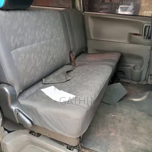 Toyota Noah 2009 Silver
