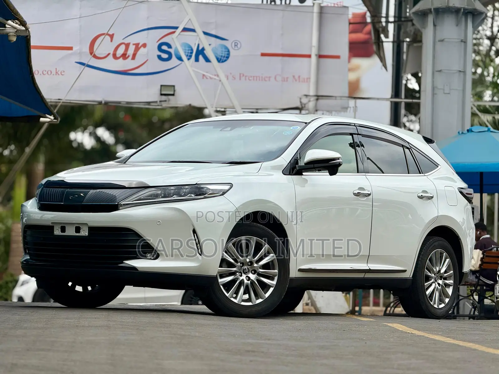 Toyota Harrier 2.0 2019 White