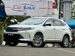 Toyota Harrier 2.0 2019 White