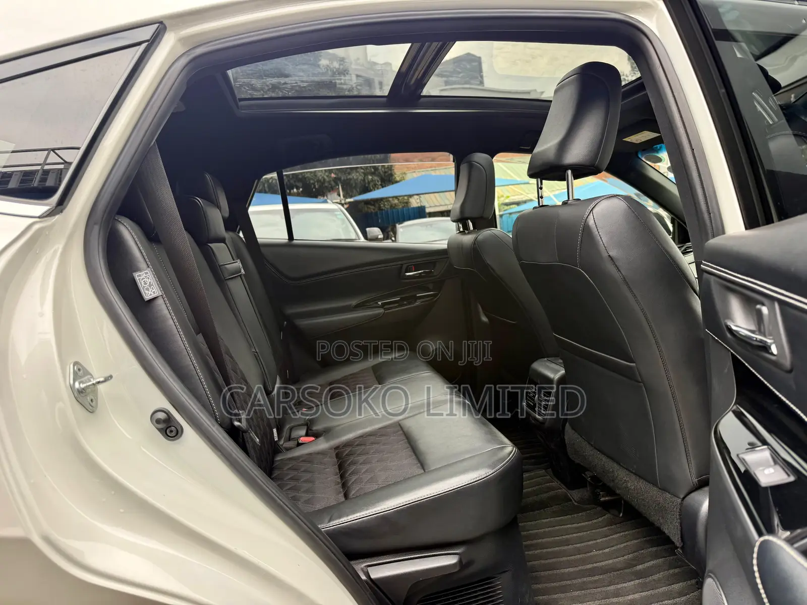 Toyota Harrier 2.0 2019 White