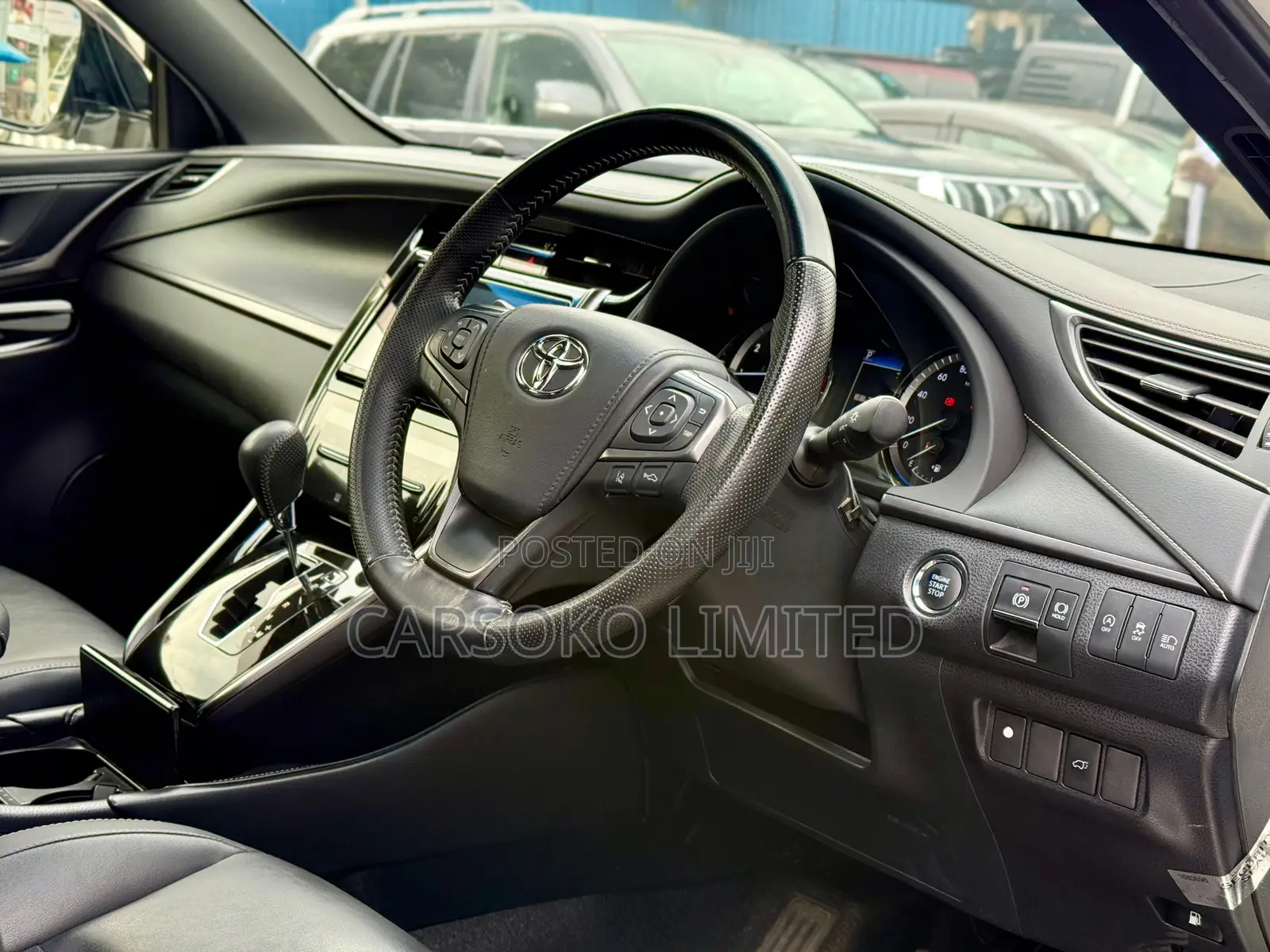 Toyota Harrier 2.0 2019 White