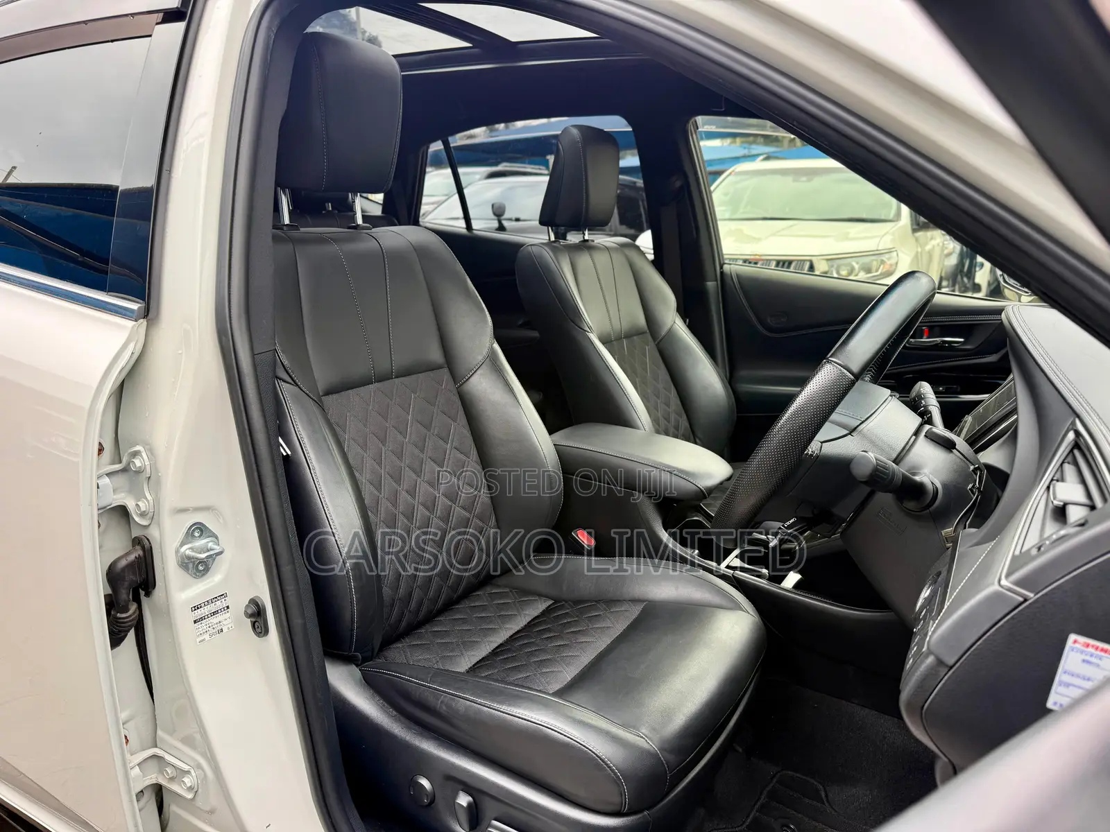 Toyota Harrier 2.0 2019 White