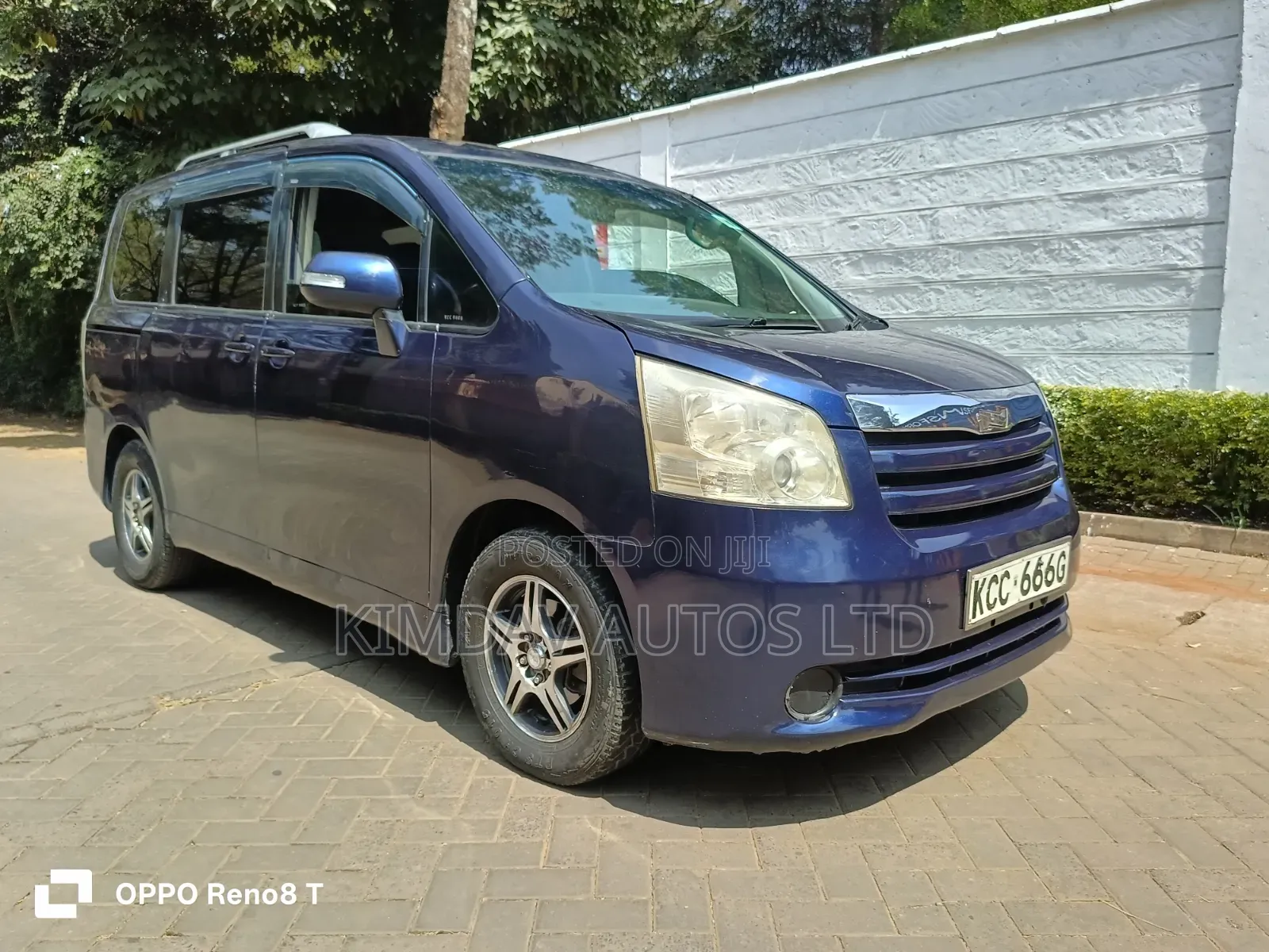 Toyota Noah 2008 Blue