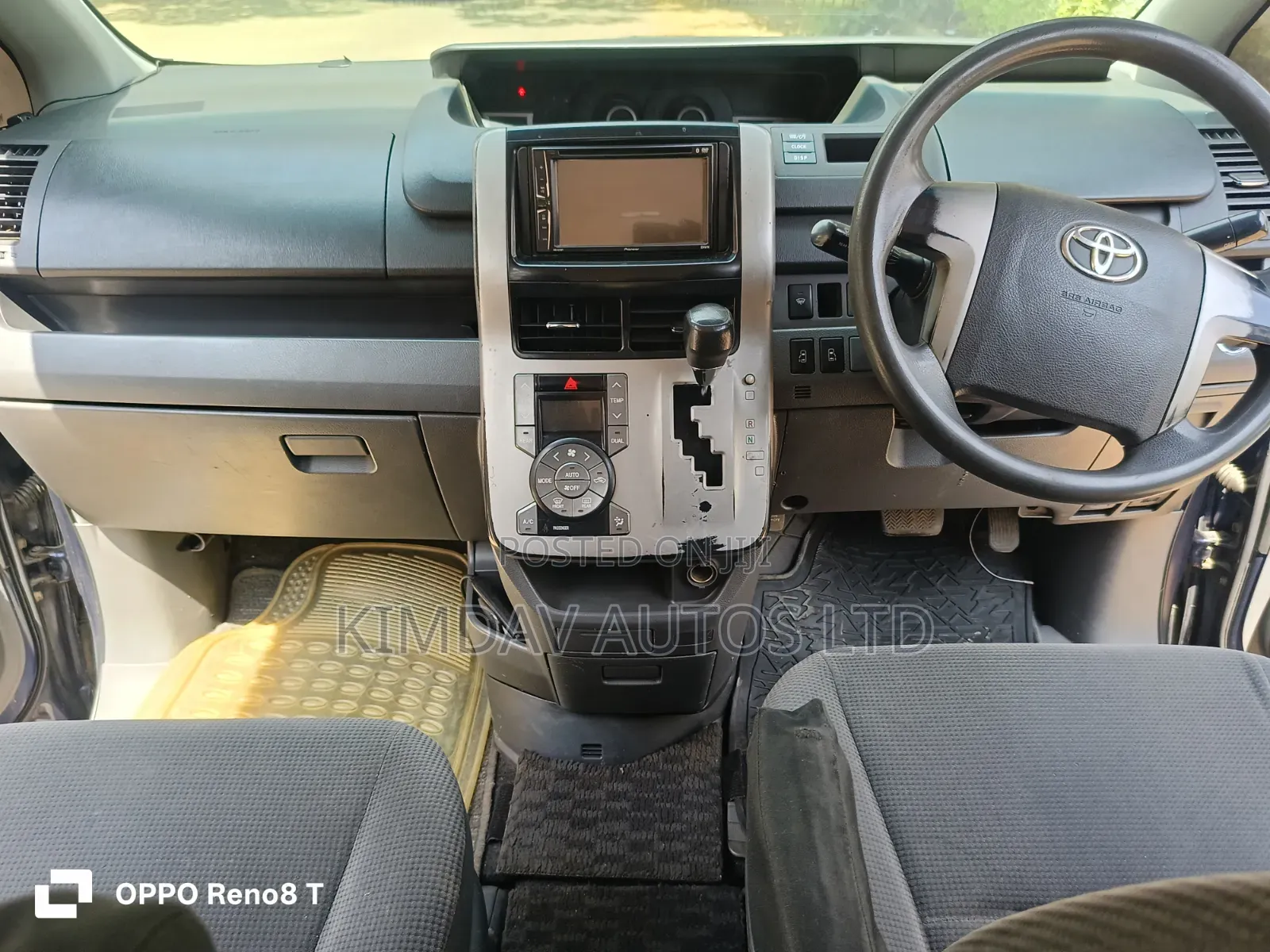 Toyota Noah 2008 Blue