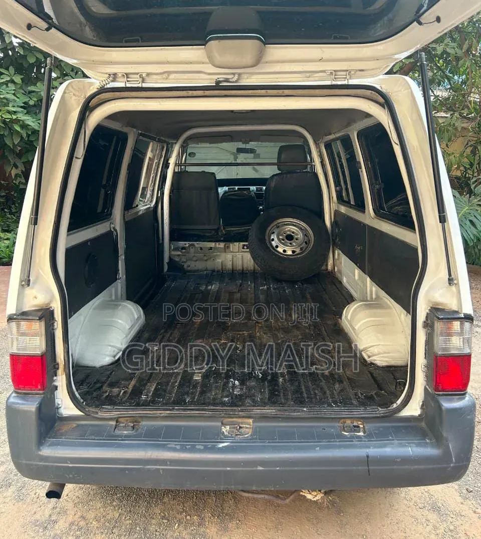 Mazda Bongo 2014 White