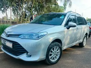 Toyota Corolla Fielder 2015 Silver