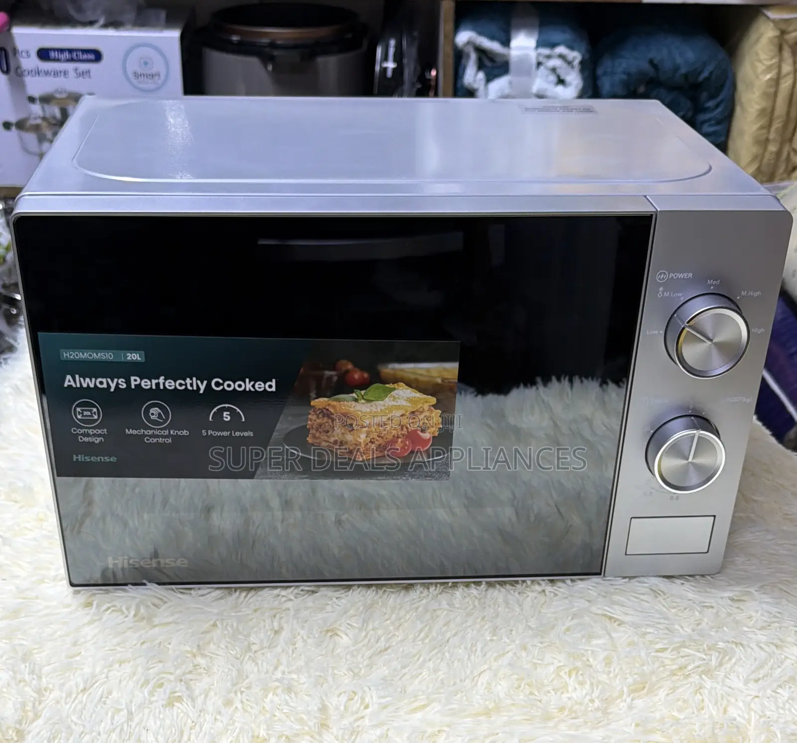 20 Litres Hisense Manual Microwave