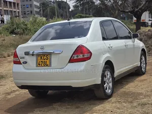 Nissan Tiida 2011 White
