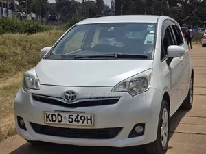 Toyota Ractis 2014 White