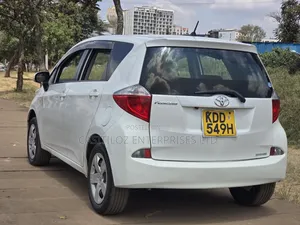Toyota Ractis 2014 White