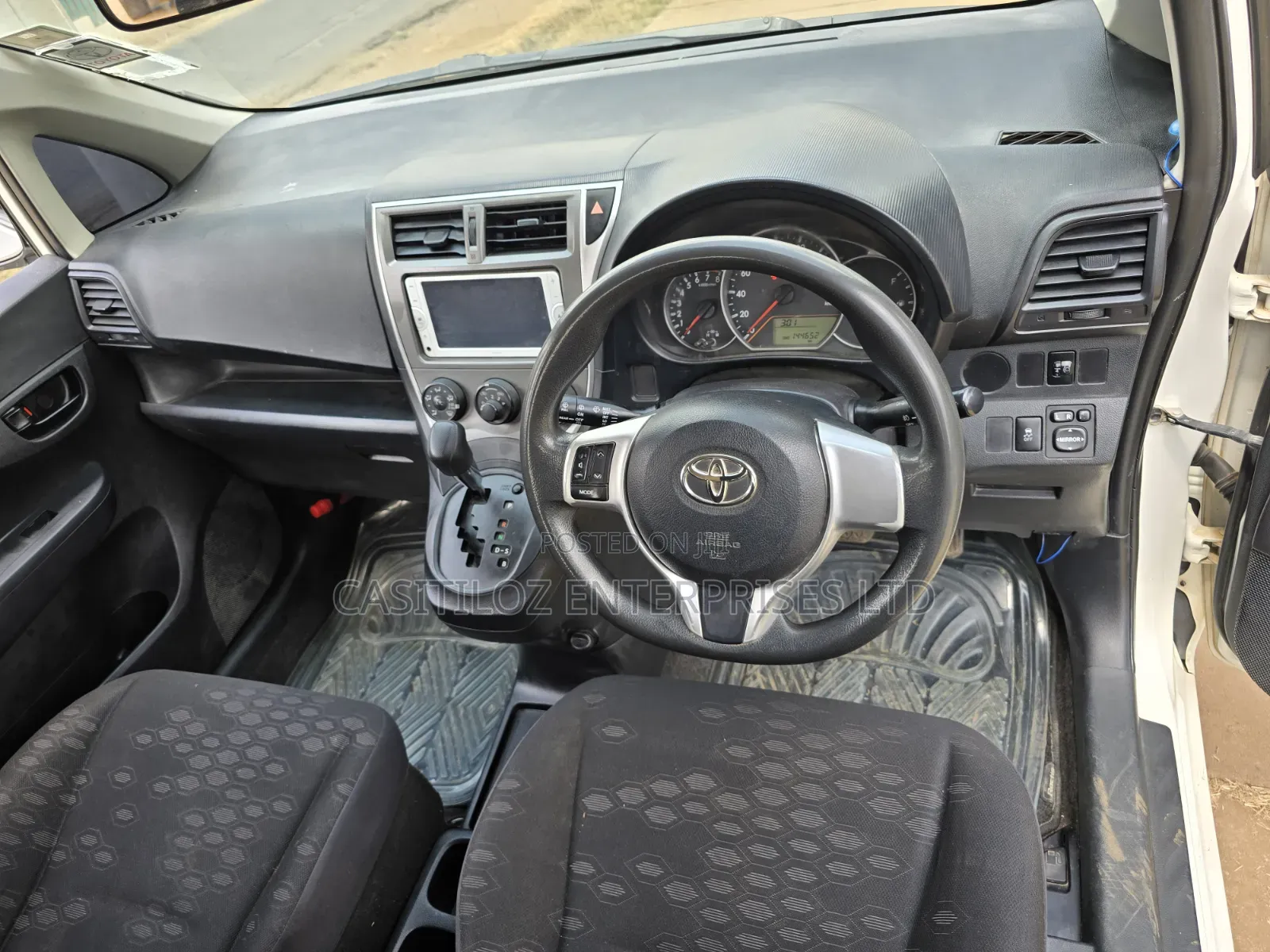 Toyota Ractis 2014 White