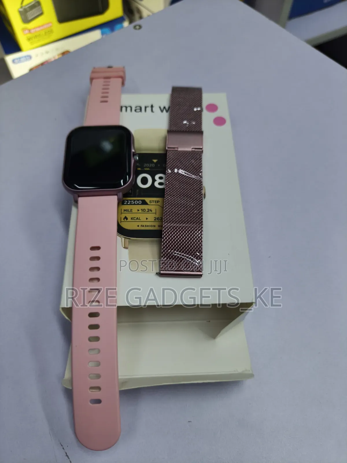 Dial Y13 Smartwatch