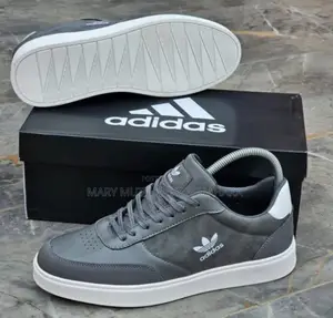 Adidas Casual