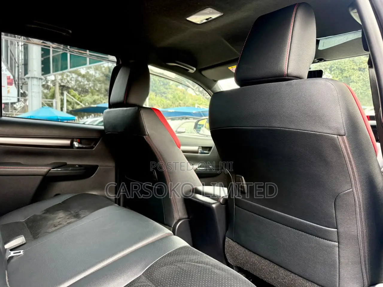 Toyota Hilux 2021 White