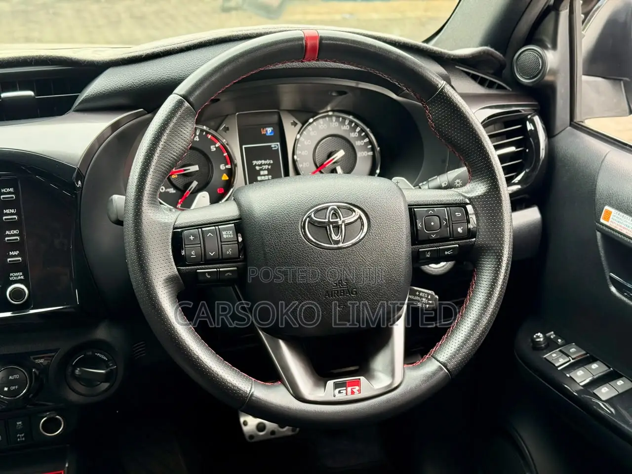 Toyota Hilux 2021 White