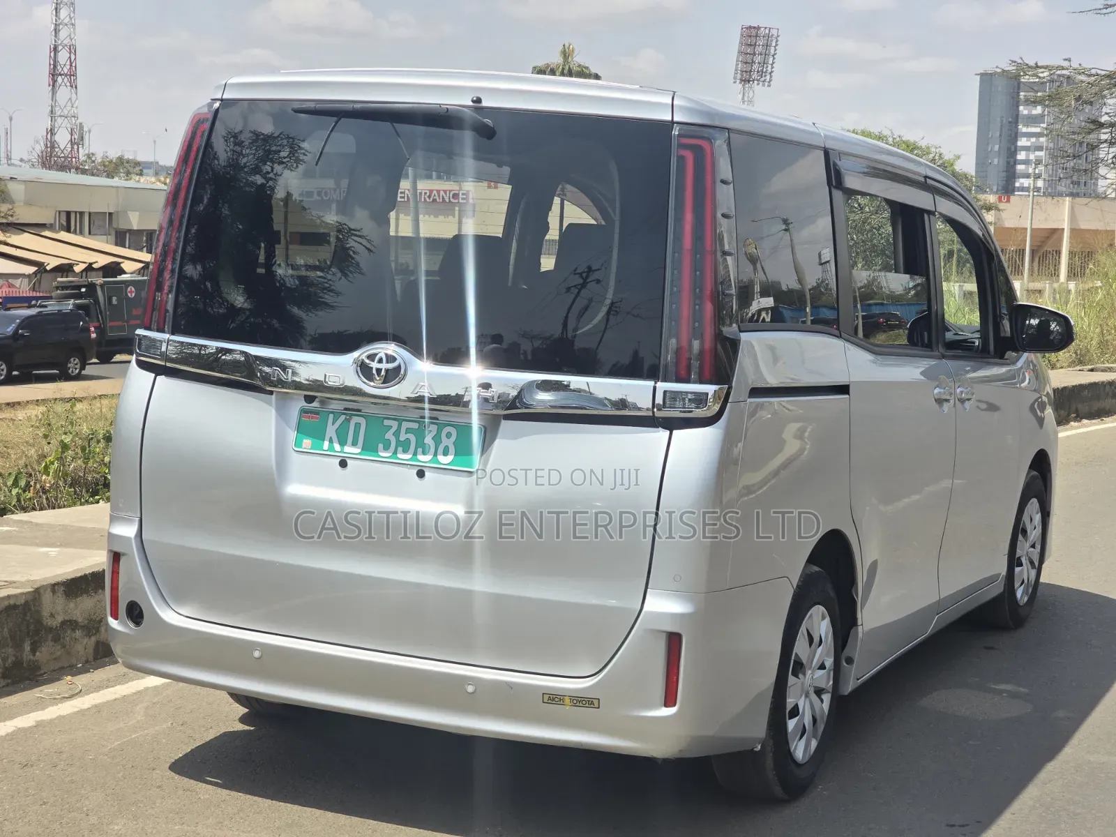 Toyota Noah 2020 Silver