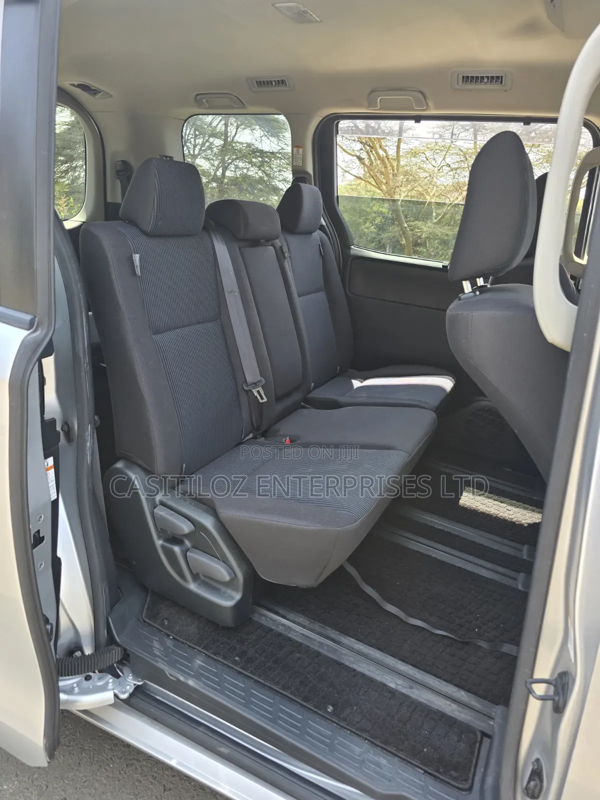 Toyota Noah 2020 Silver