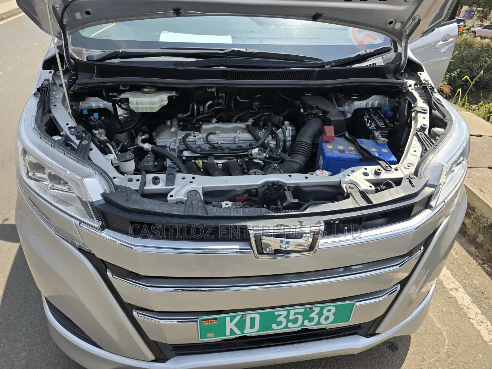 Toyota Noah 2020 Silver