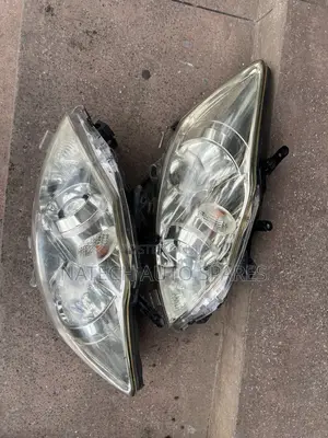 Toyota Auris Headlight (2010-2011)