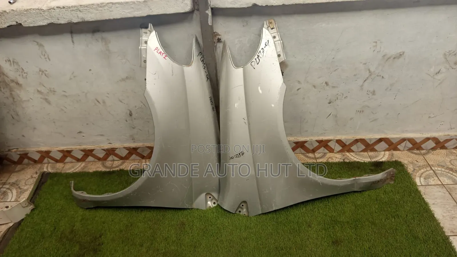 Toyota Platz Fender/Wing