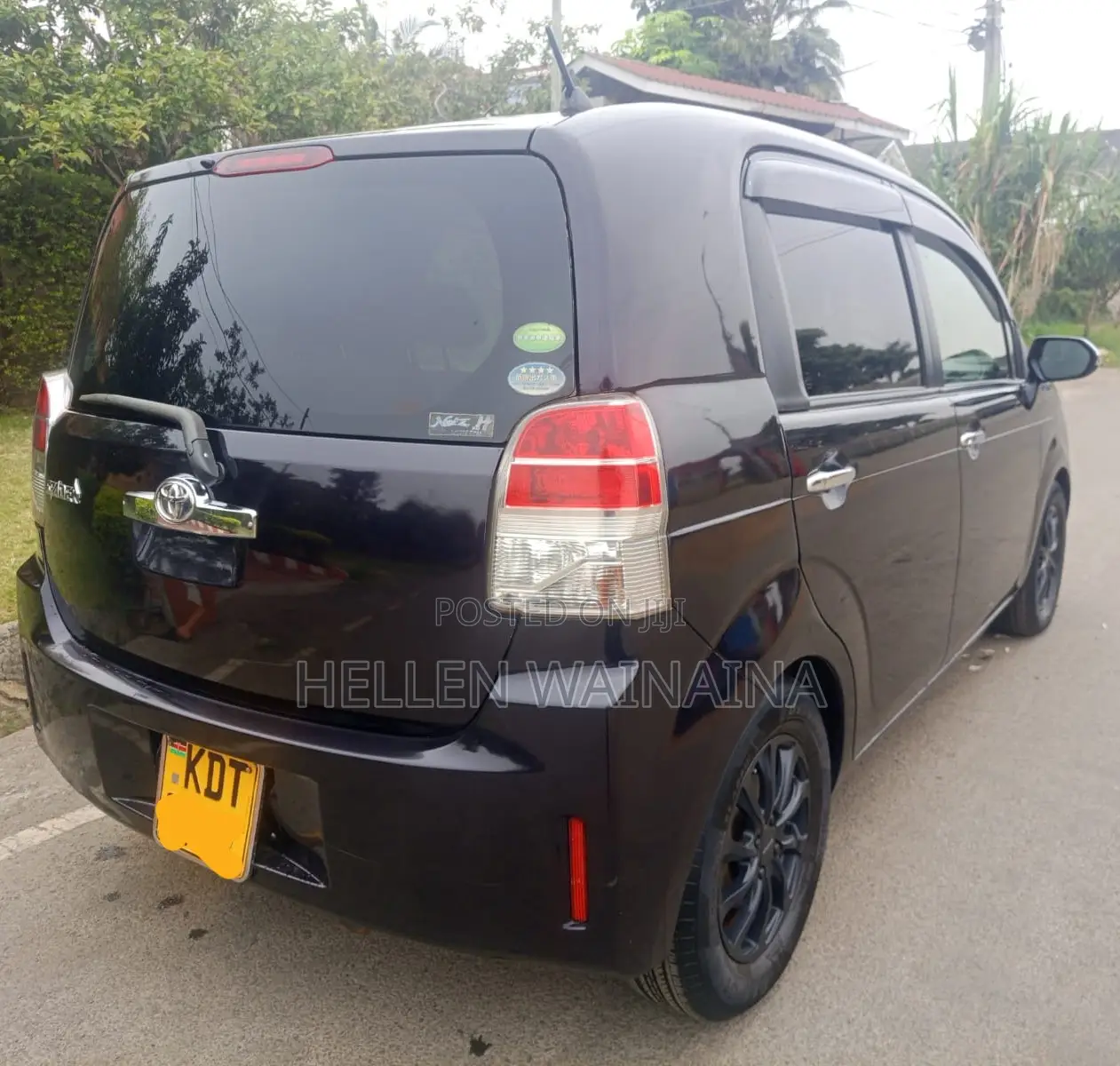 Toyota Spade 2018 Maroon