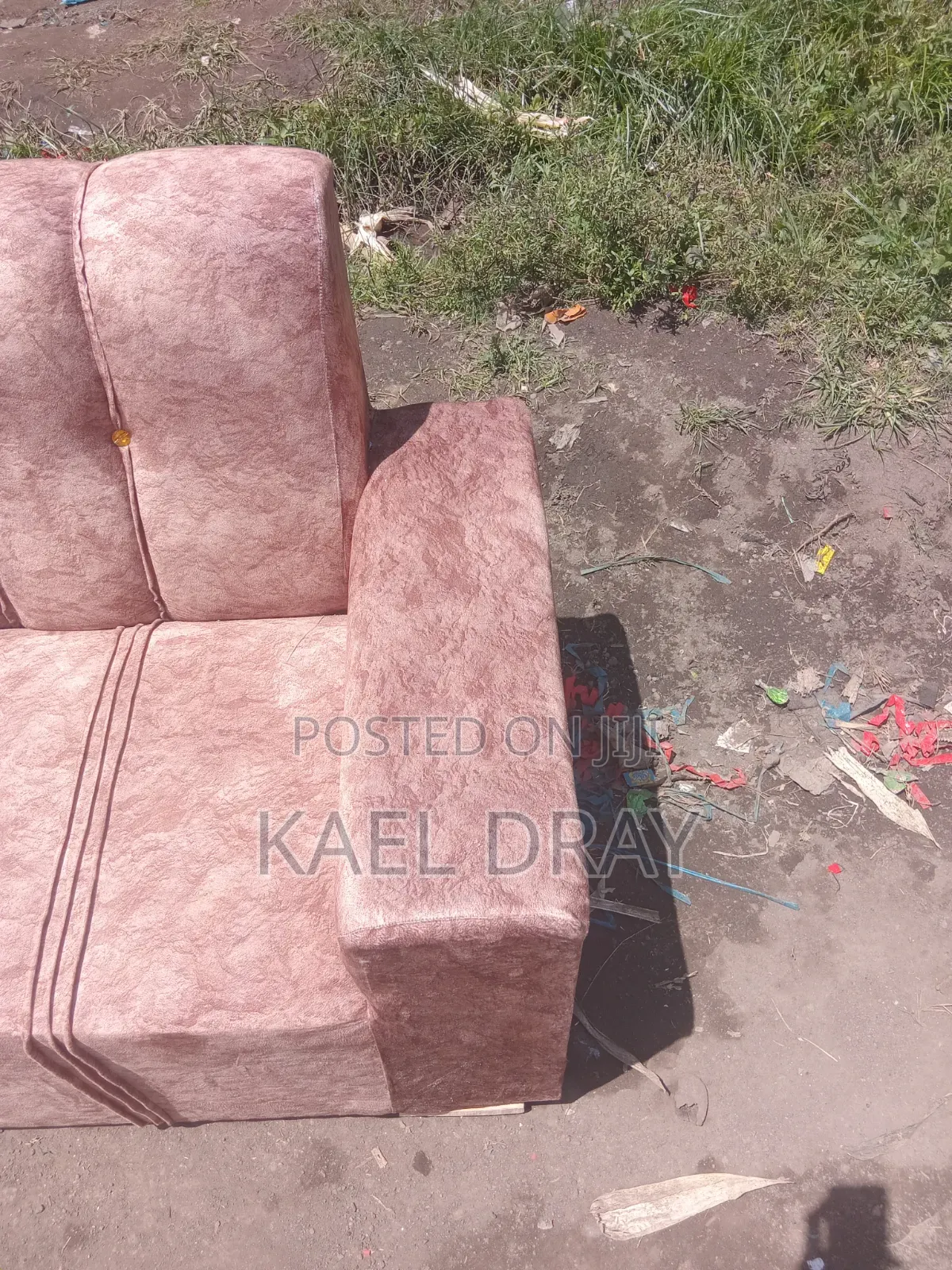 Elegant Tufted Sofa Set – Pink Velvet