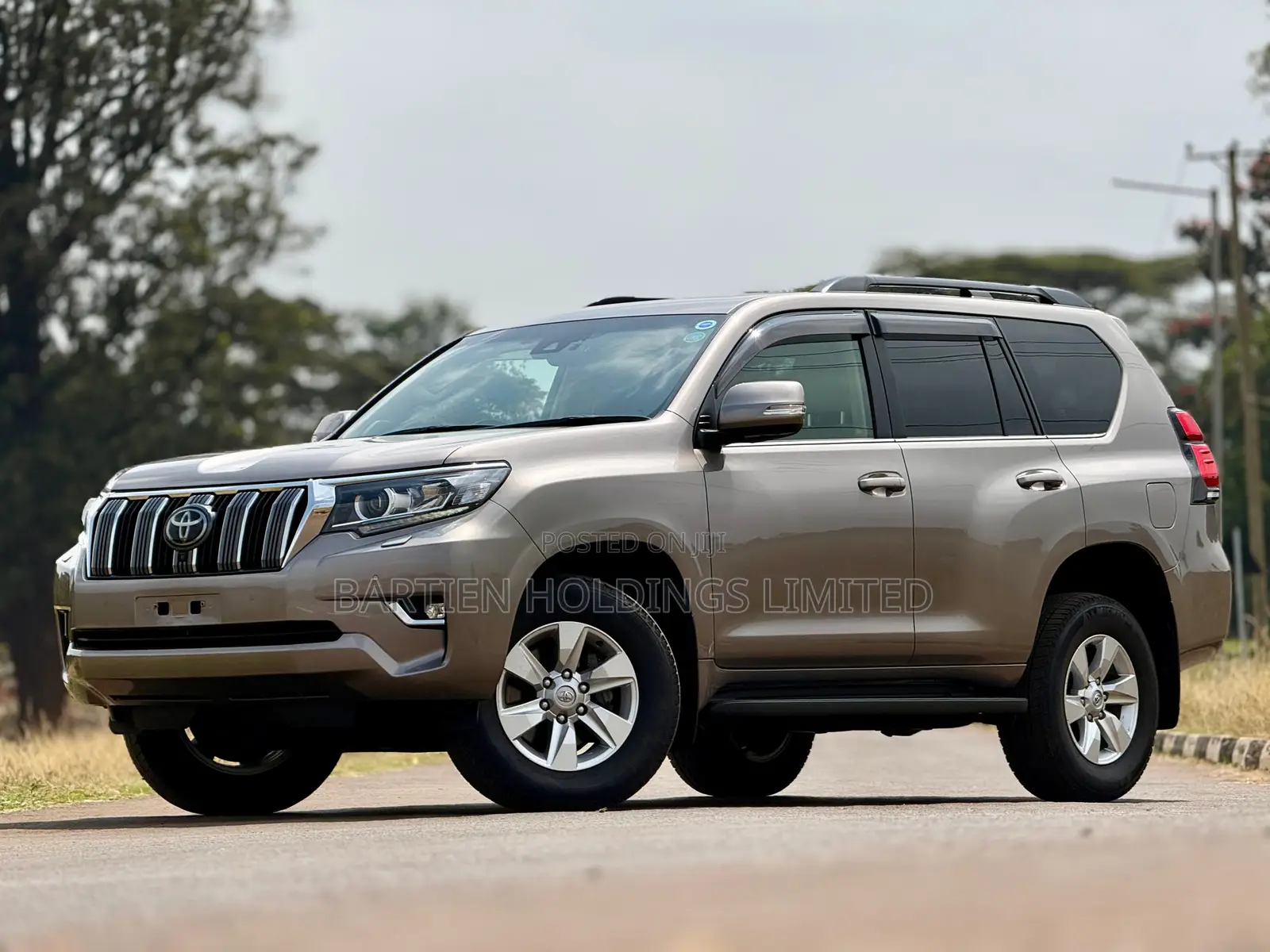 Toyota Land Cruiser Prado 2.8 2022 White