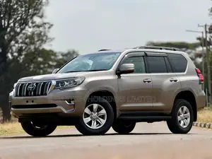 Toyota Land Cruiser Prado 2.8 2022 White