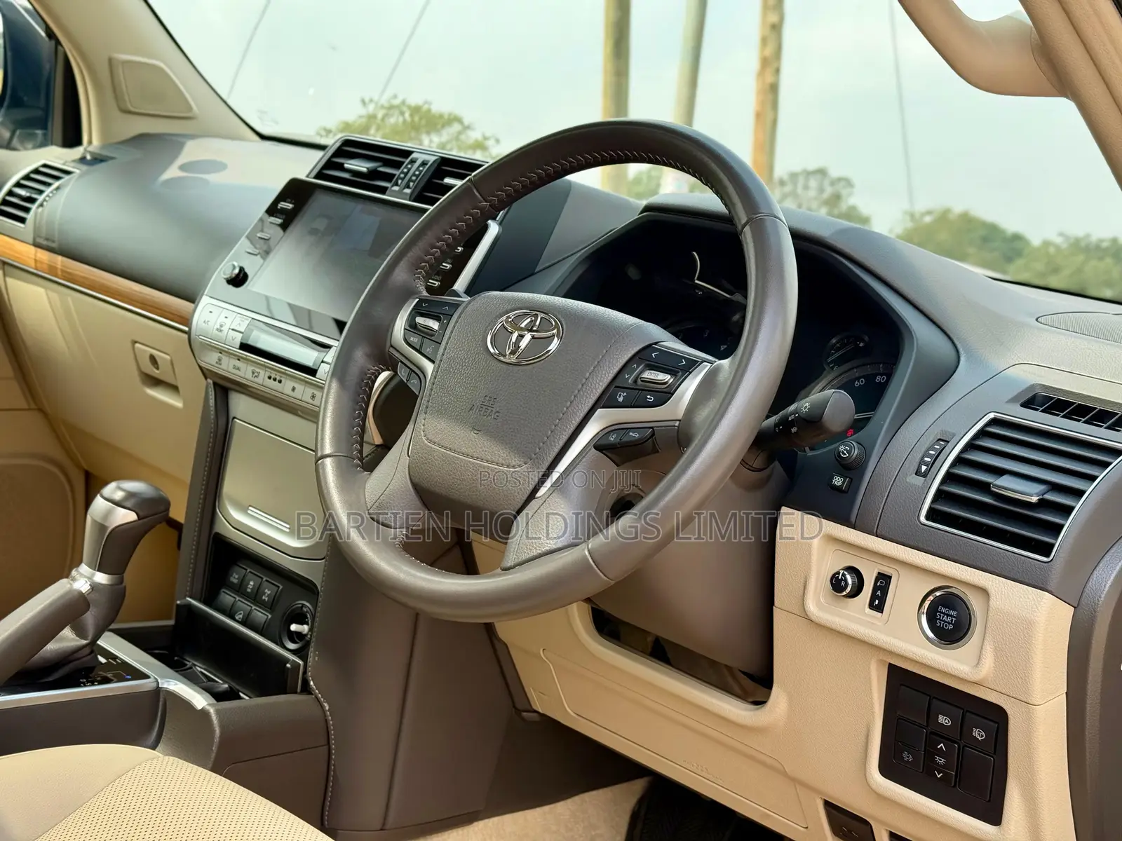 Toyota Land Cruiser Prado 2.8 2022 White