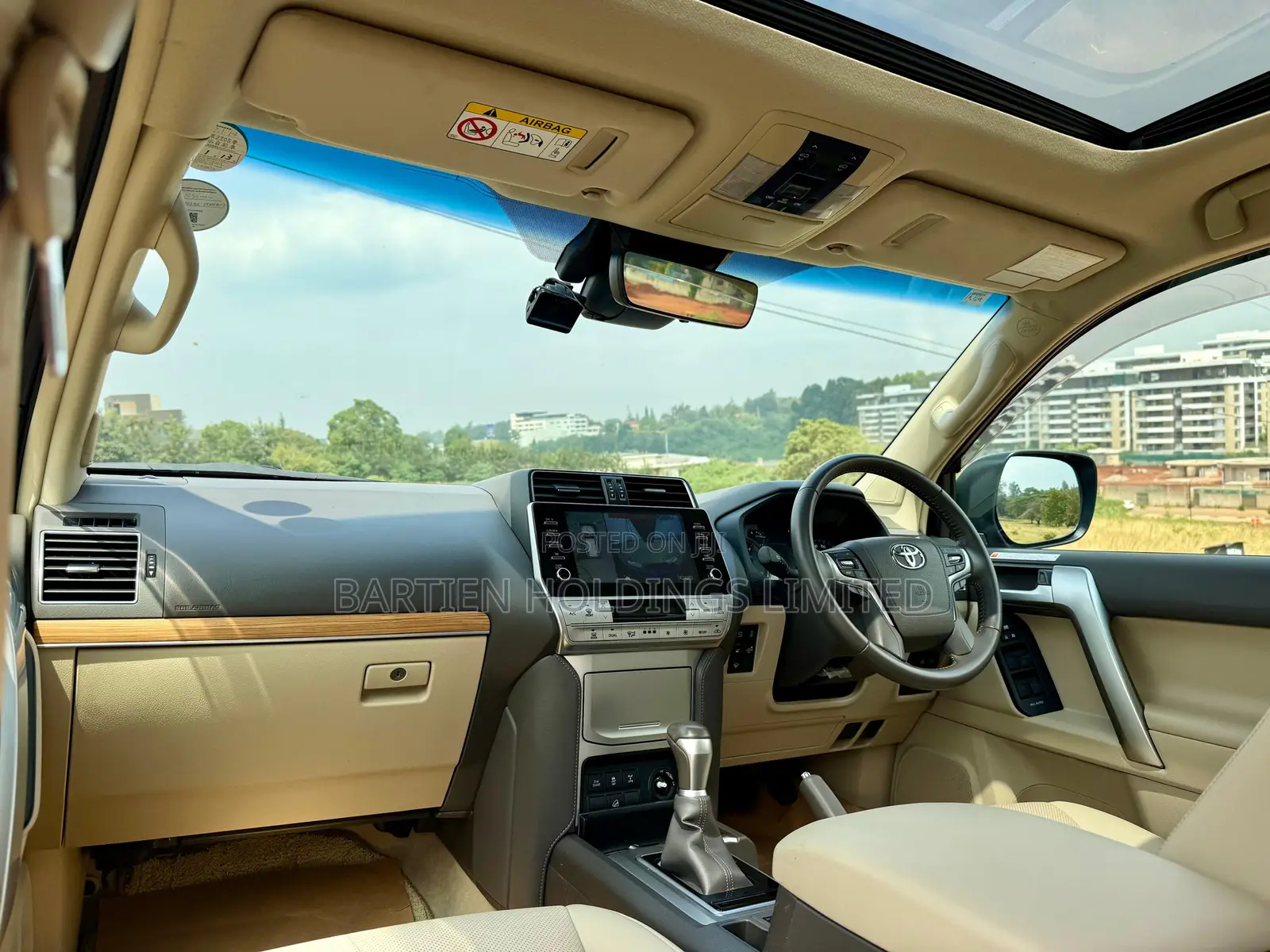 Toyota Land Cruiser Prado 2.8 2022 White