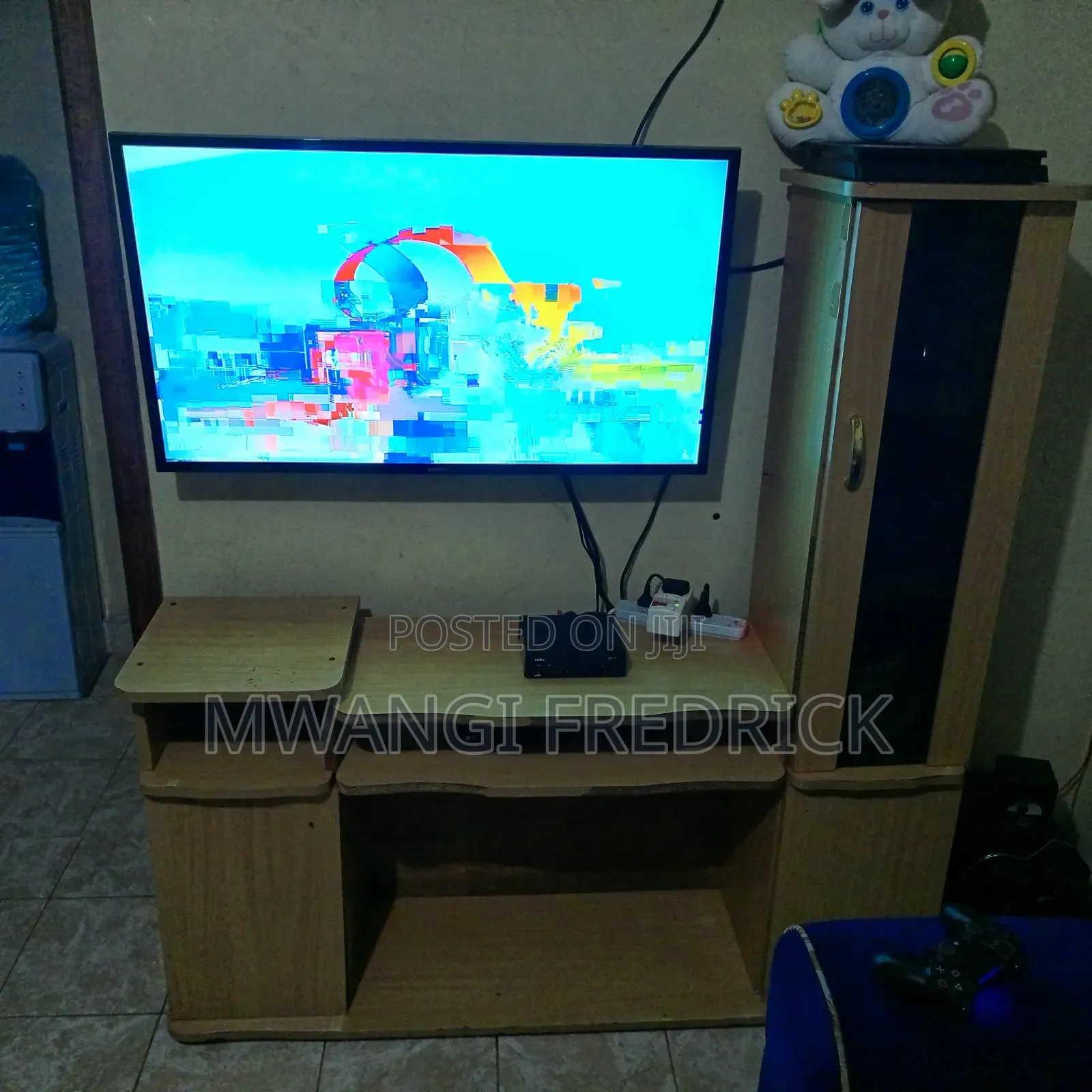 Second Hand TV Stand