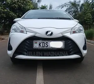 Toyota Vitz 2018 White