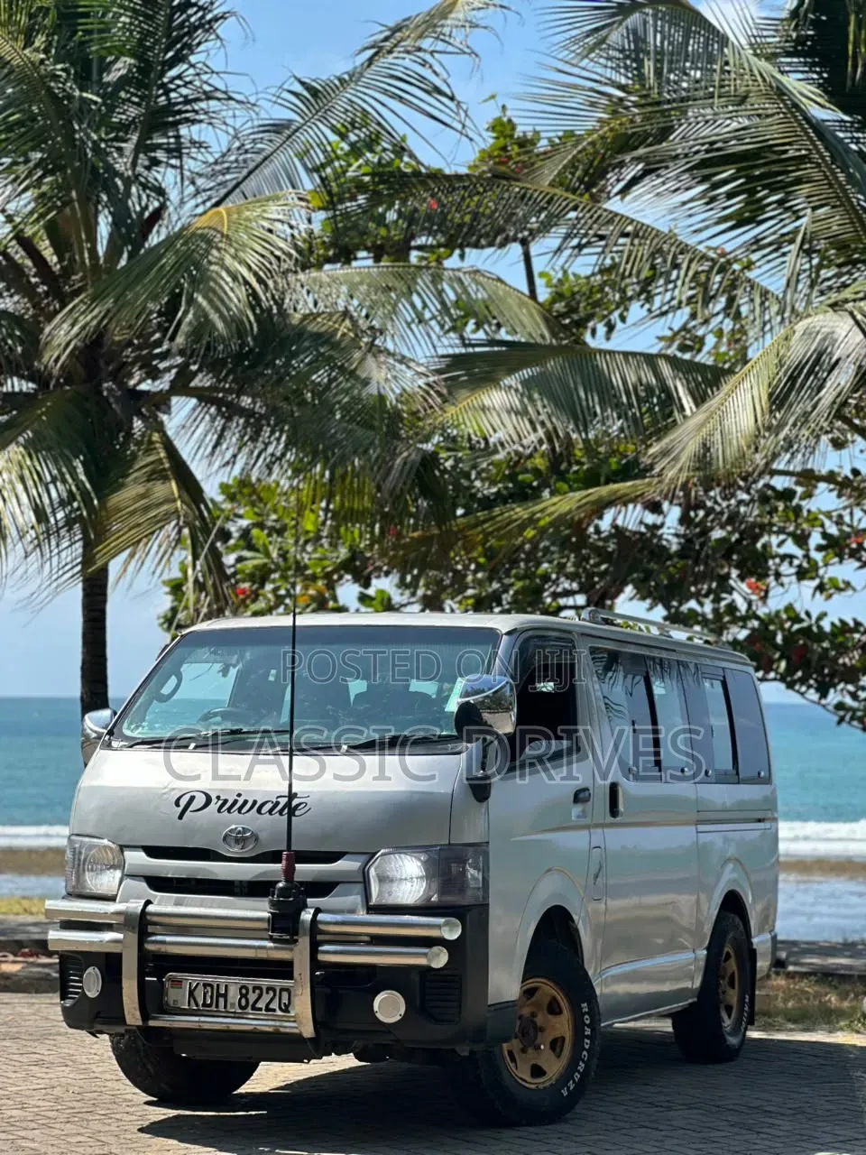 Toyota HiAce 2015
