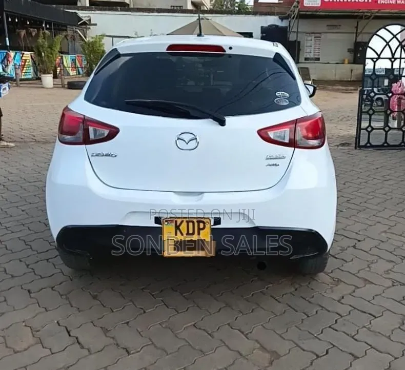 Mazda Demio 2016 White
