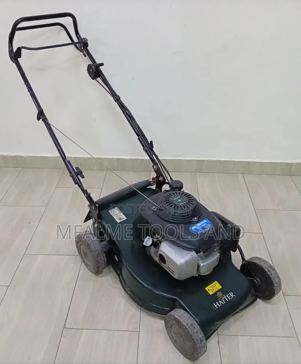 Ex-Uk Hayter Motif 48 Petrol Push Lawnmower