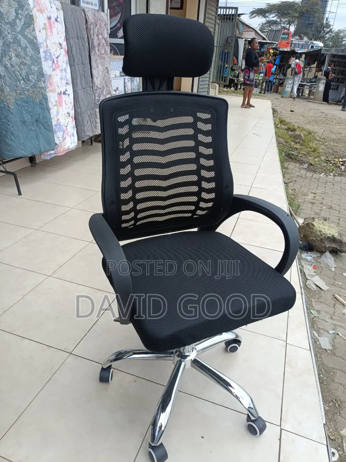 Studying Table8000 and a Chair 7500
