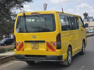Toyota HiAce 2013 Yellow