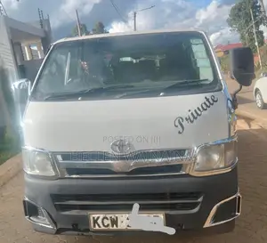 Toyota HiAce 2012 White