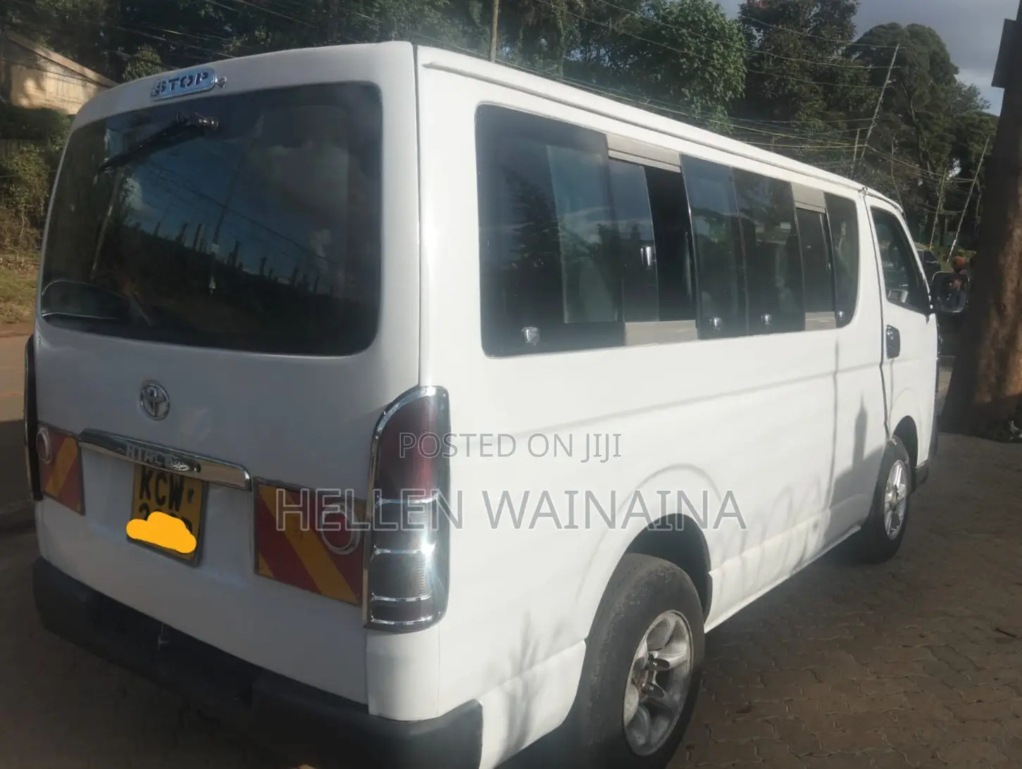 Toyota HiAce 2012 White